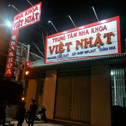 Thi công bảng hiệu ngoài trời